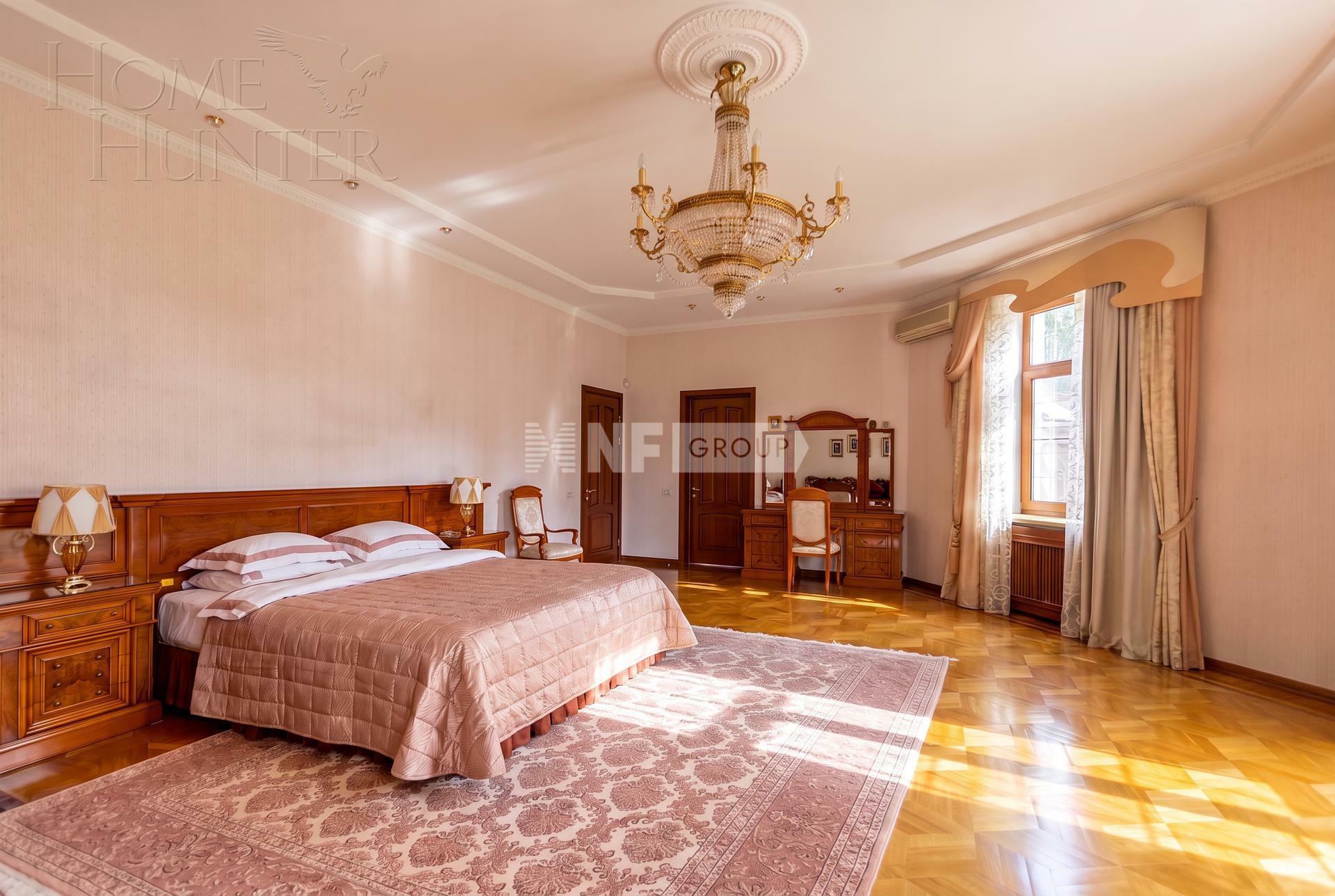 2-этажный коттедж 1 100 м² с отделкой