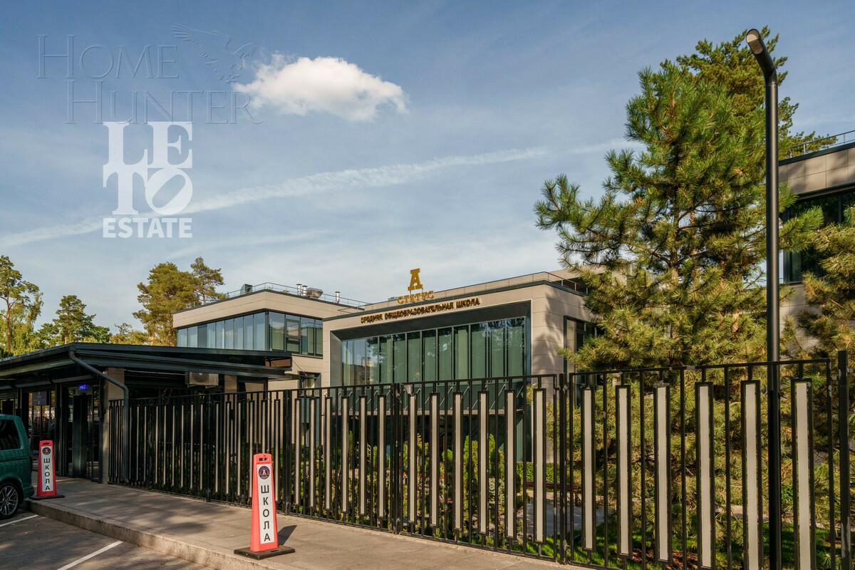 3-КОМН. КВАРТИРА С ОТДЕЛКОЙ 220 М² НА 2 ЭТАЖЕ