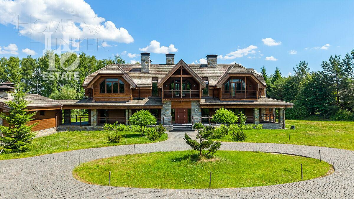 3-этажный коттедж 600 м² с отделкой