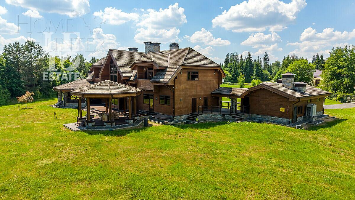 3-этажный коттедж 600 м² с отделкой