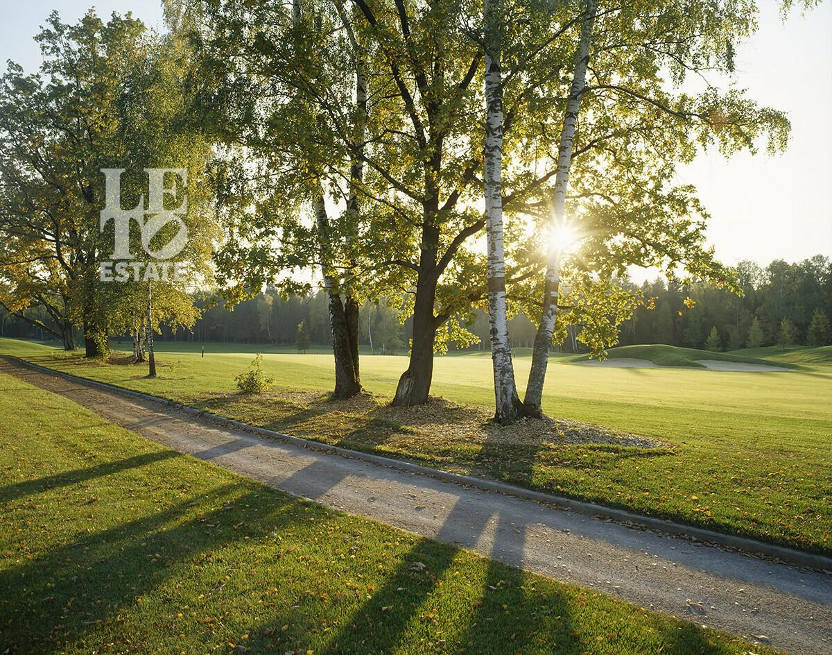 3-этажный коттедж 600 м² с отделкой
