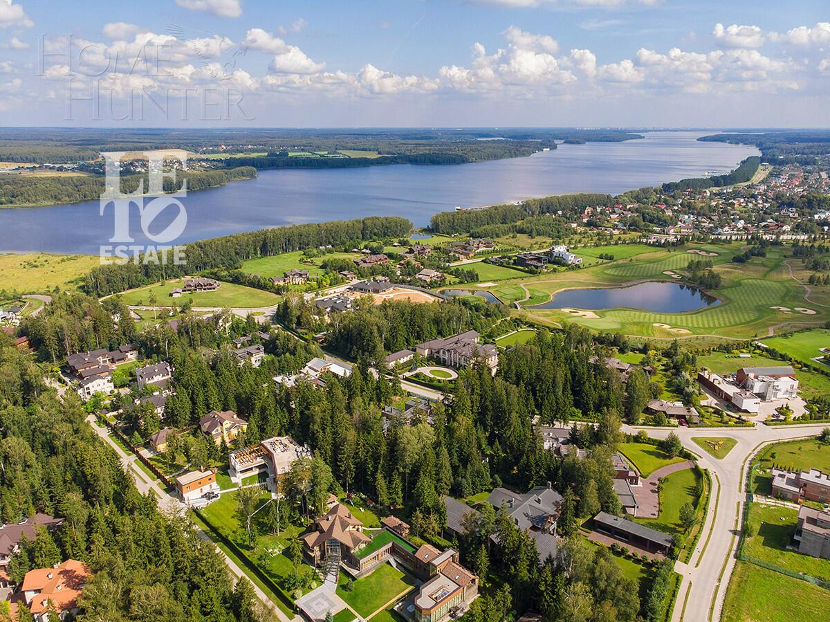 3-этажный коттедж 600 м² с отделкой