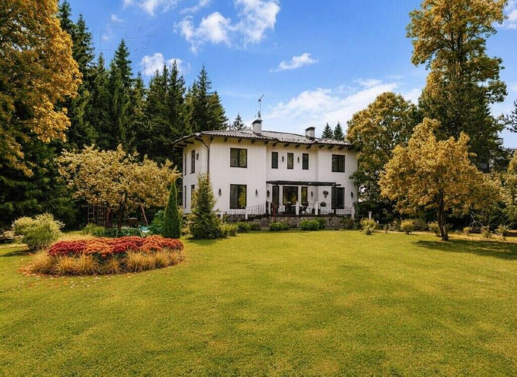 2-этажный коттедж 452 м² с отделкой