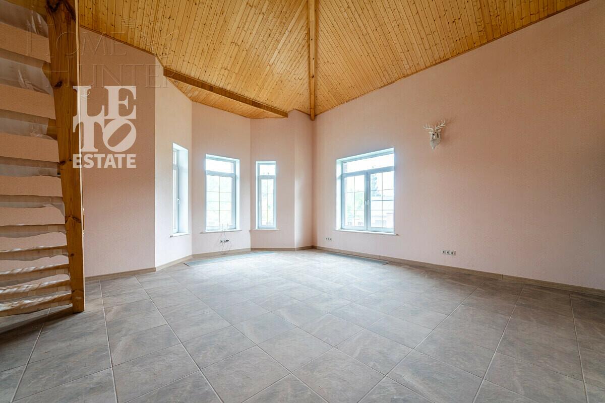 2-этажный коттедж 367 м² с отделкой