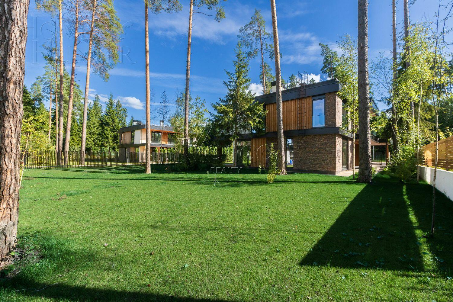 2-этажный коттедж 375 м² с отделкой