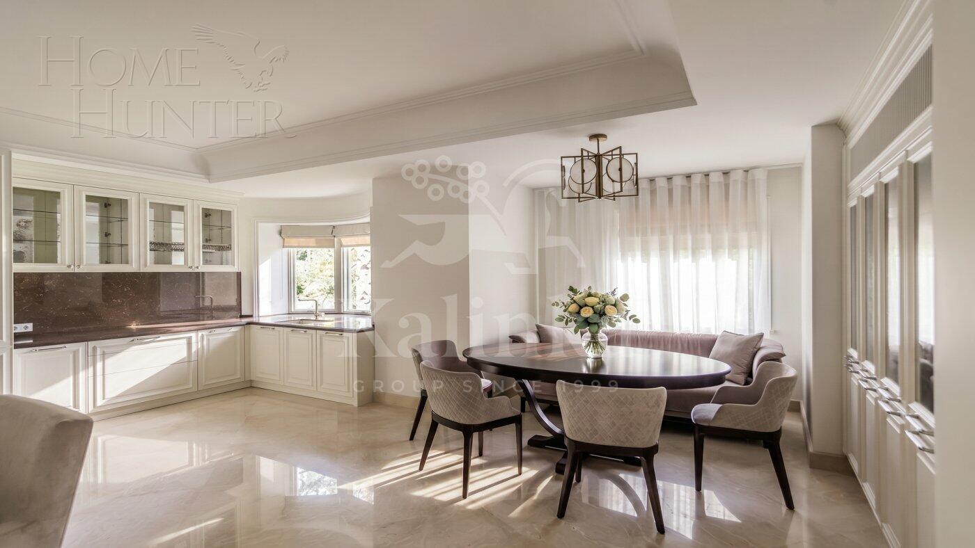 2-этажный коттедж 1 350 м² с отделкой
