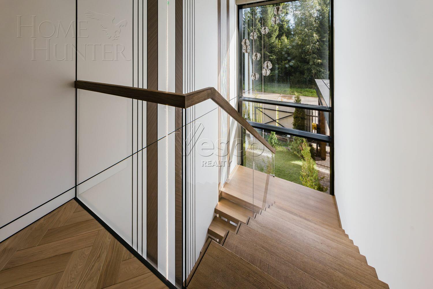 2-этажный коттедж 375 м² с отделкой