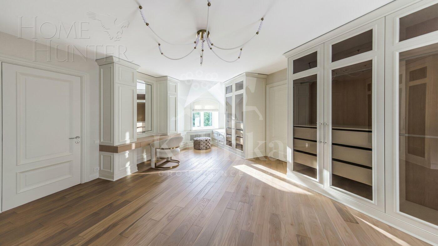 2-этажный коттедж 1 350 м² с отделкой