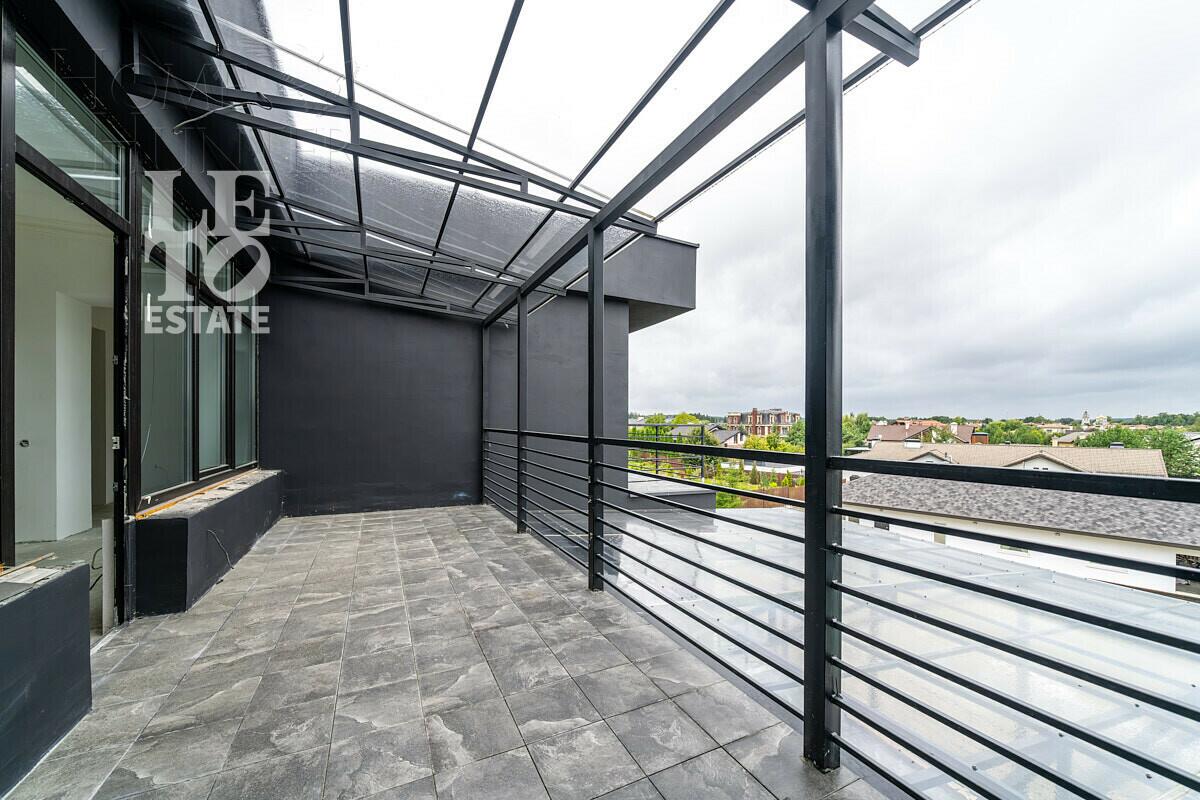 2-этажный коттедж 600 м² без отделки