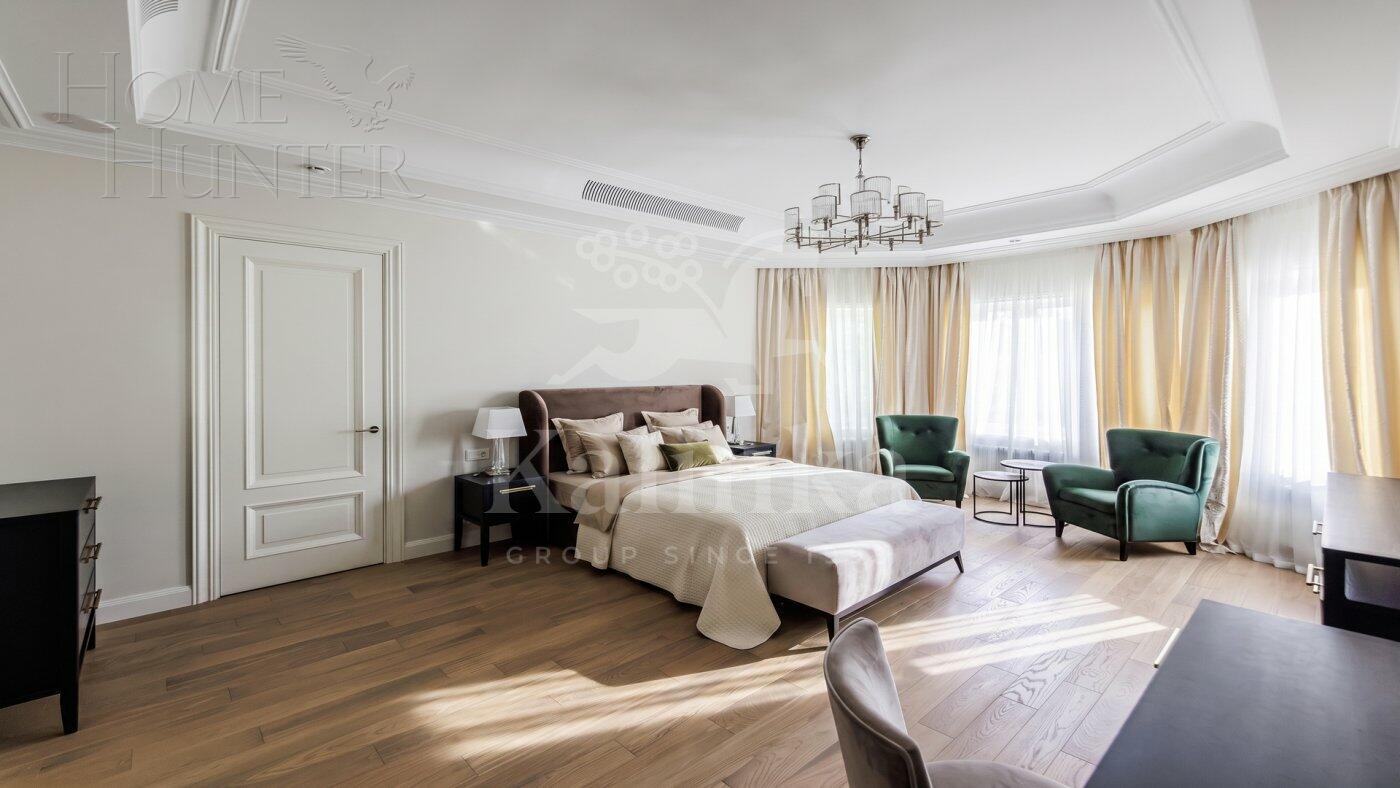 2-этажный коттедж 1 350 м² с отделкой
