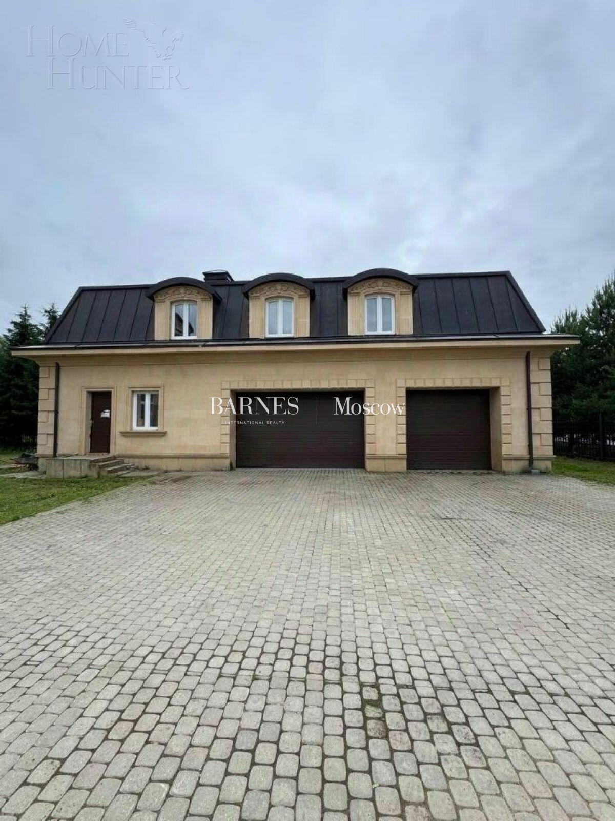 3-этажный коттедж 930 м² без отделки