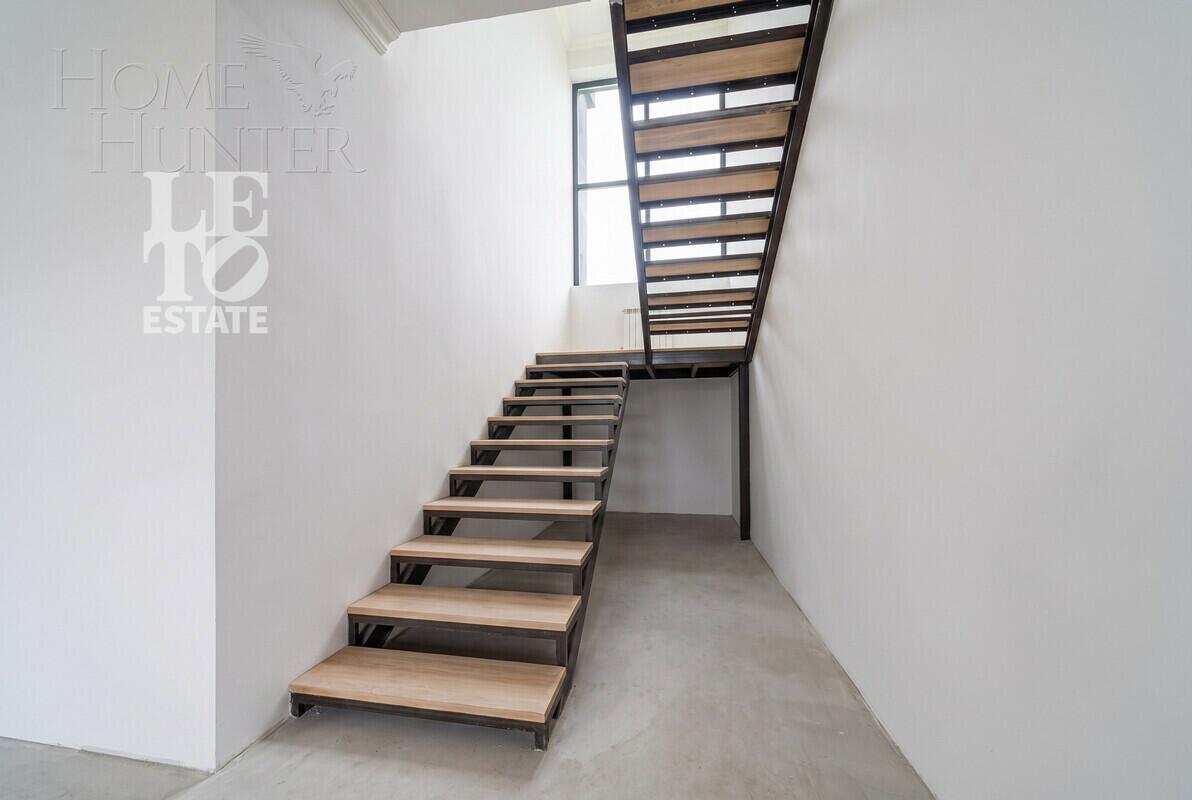 2-этажный коттедж 600 м² без отделки