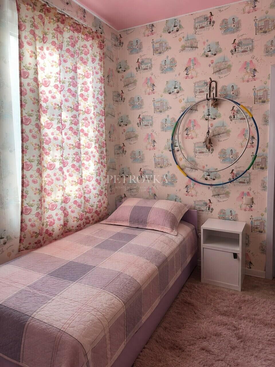 3-этажный коттедж 333.7 м² с отделкой