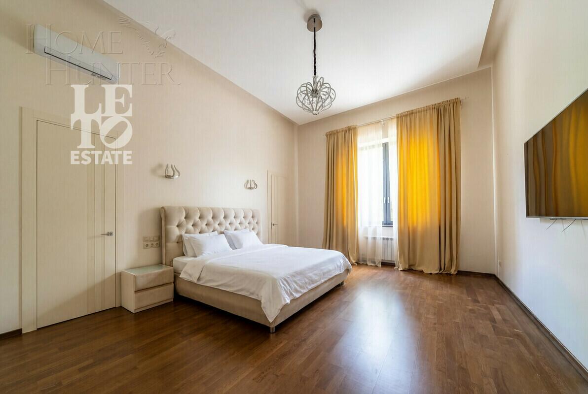 2-этажный коттедж 986.1 м² без отделки
