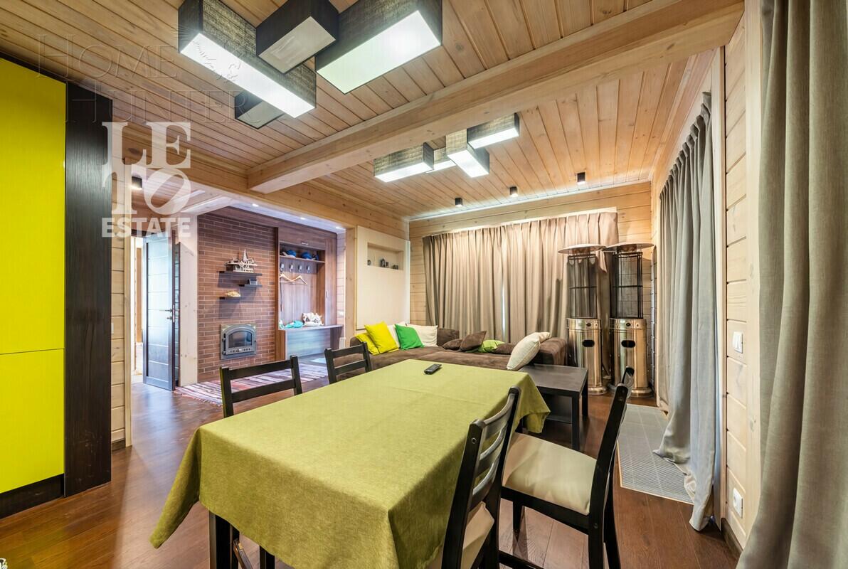 2-этажный коттедж 986.1 м² без отделки