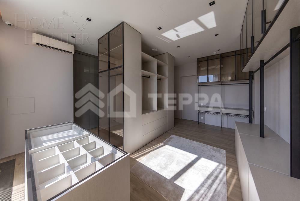 2-этажный коттедж 1 500 м² с отделкой