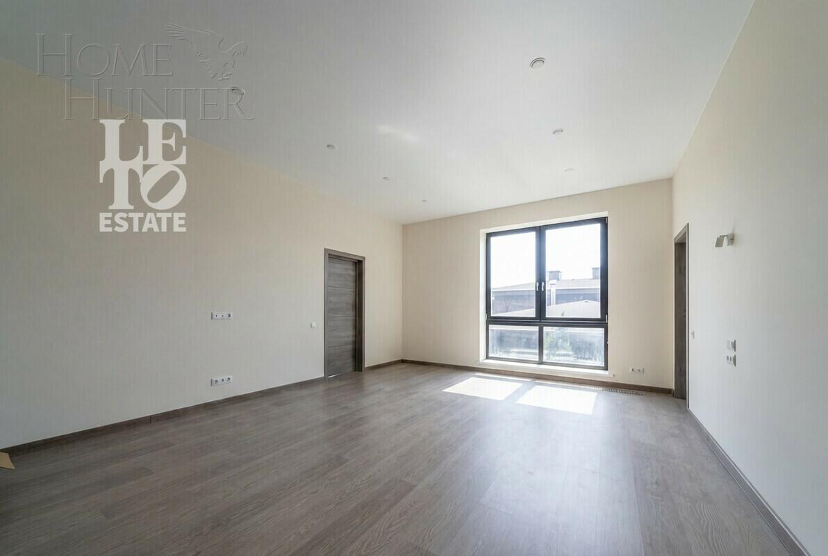 2-этажный коттедж 986.1 м² без отделки