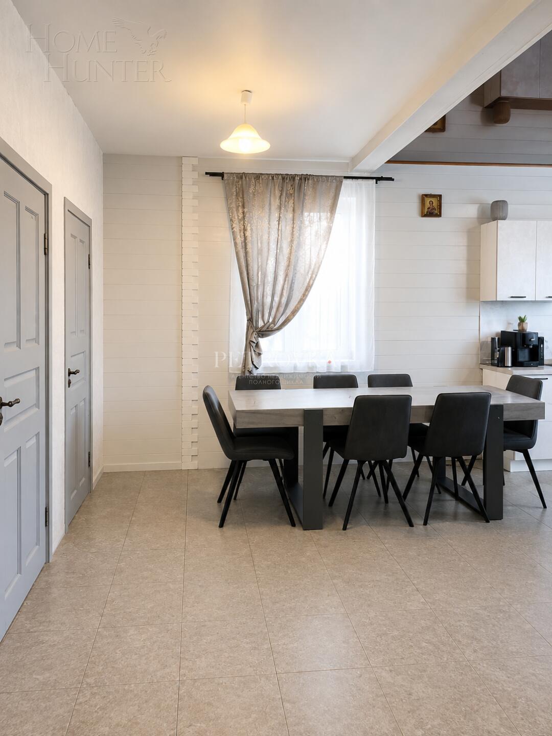 3-этажный коттедж 333.7 м² с отделкой