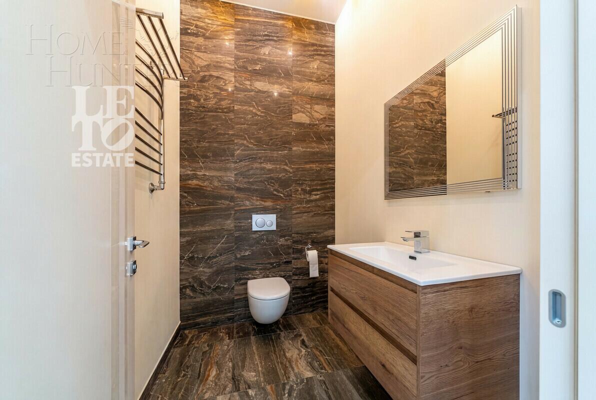 2-этажный коттедж 986.1 м² без отделки