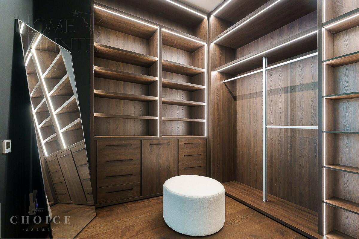 2-этажный коттедж 1 695 м² с отделкой