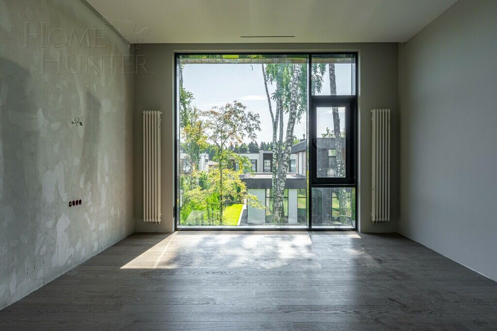 2-этажный коттедж 650 м² без отделки