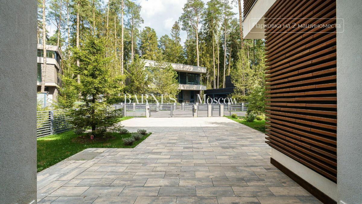 2-этажный коттедж 300 м² с отделкой