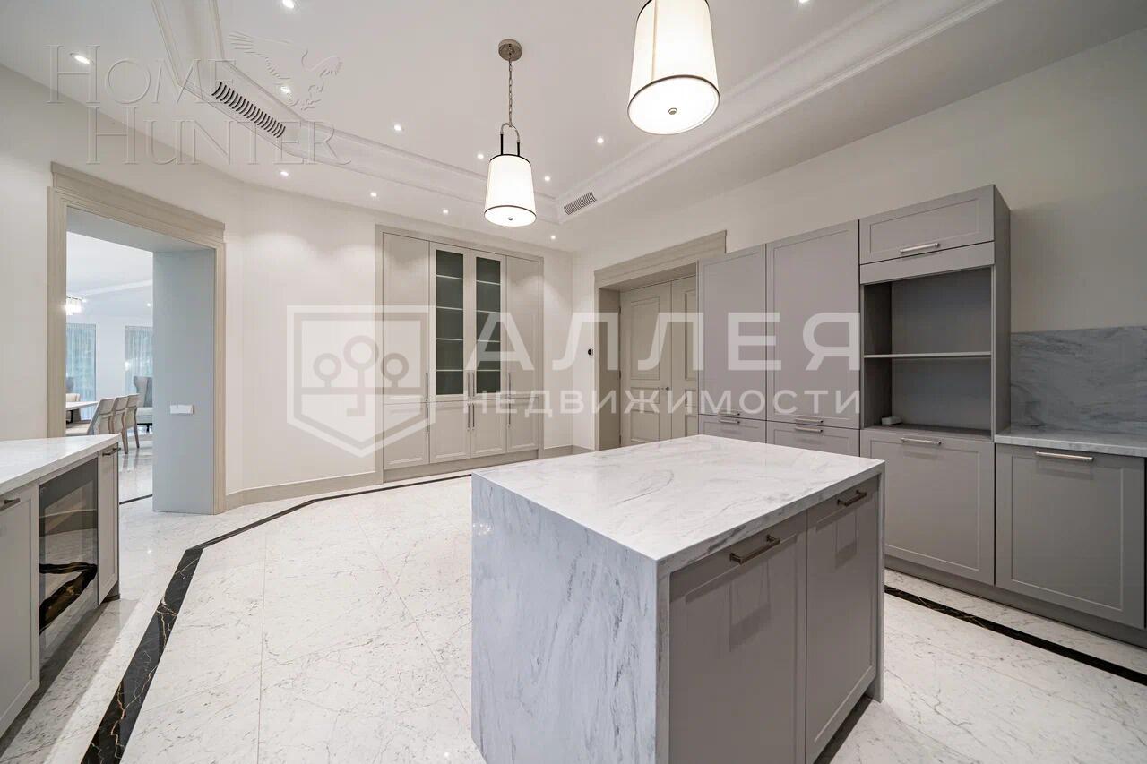 2-этажный коттедж 1 250 м² с отделкой