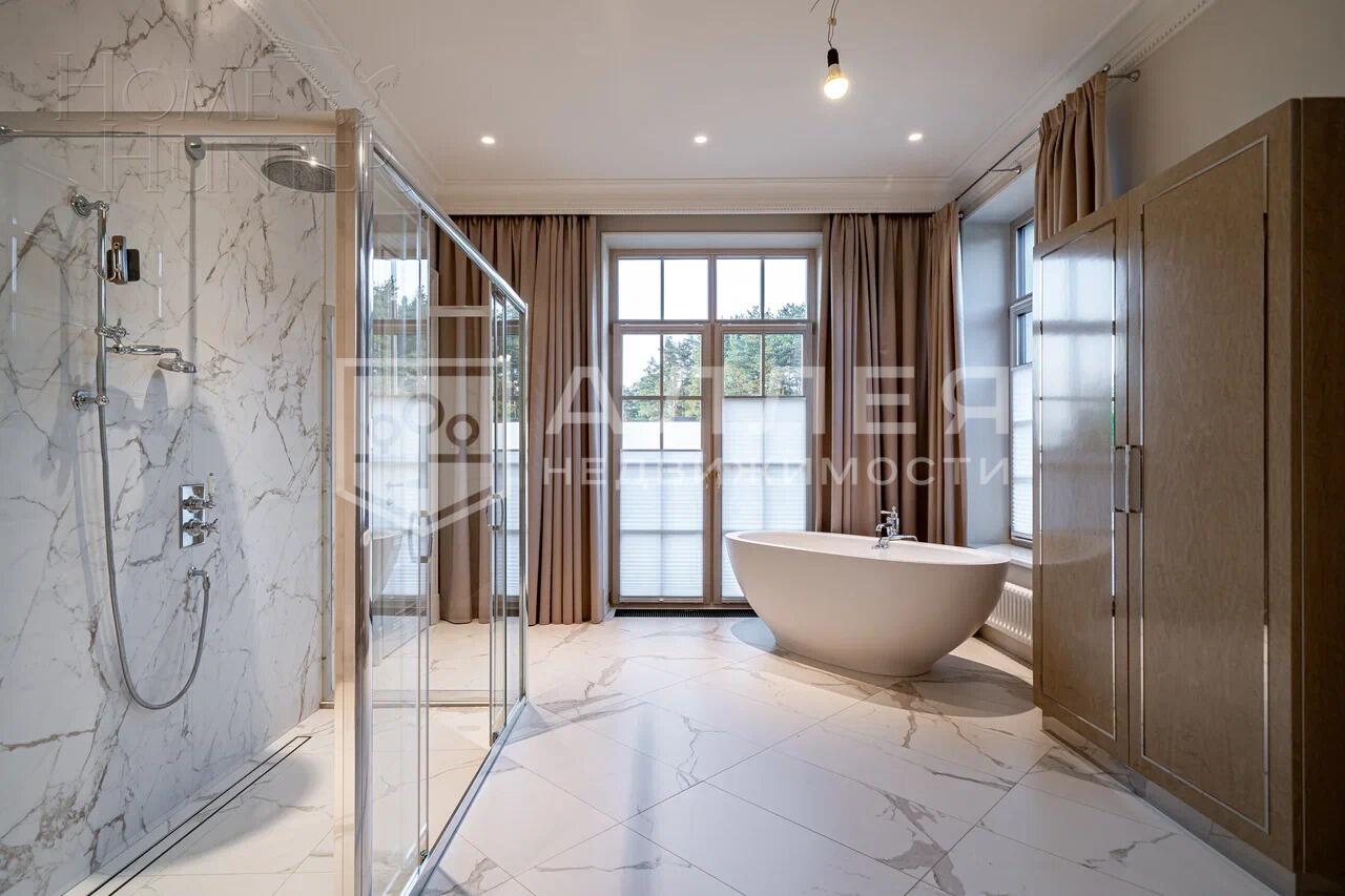 2-этажный коттедж 606.5 м² с отделкой