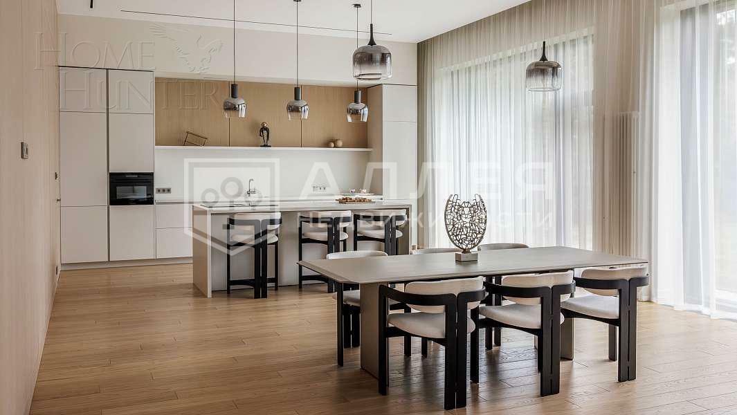 2-этажный коттедж 550 м² с отделкой