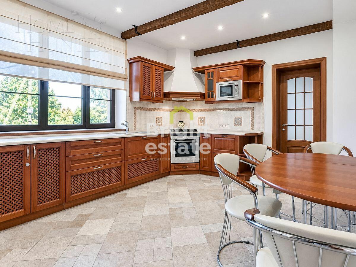 2-этажный коттедж 700 м² с отделкой