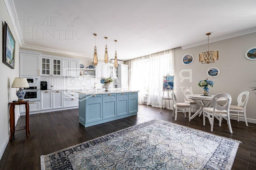 2-этажный коттедж 250 м² с отделкой