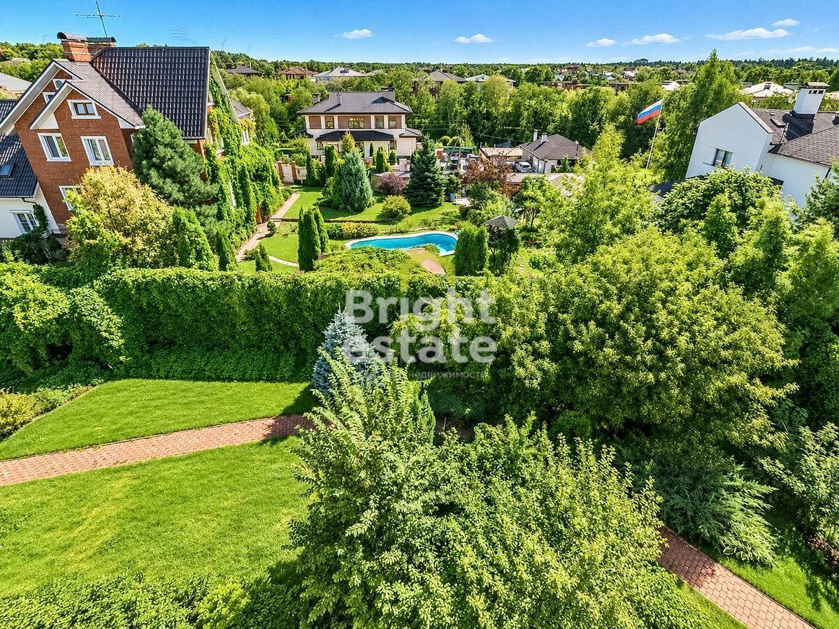 2-этажный коттедж 700 м² с отделкой