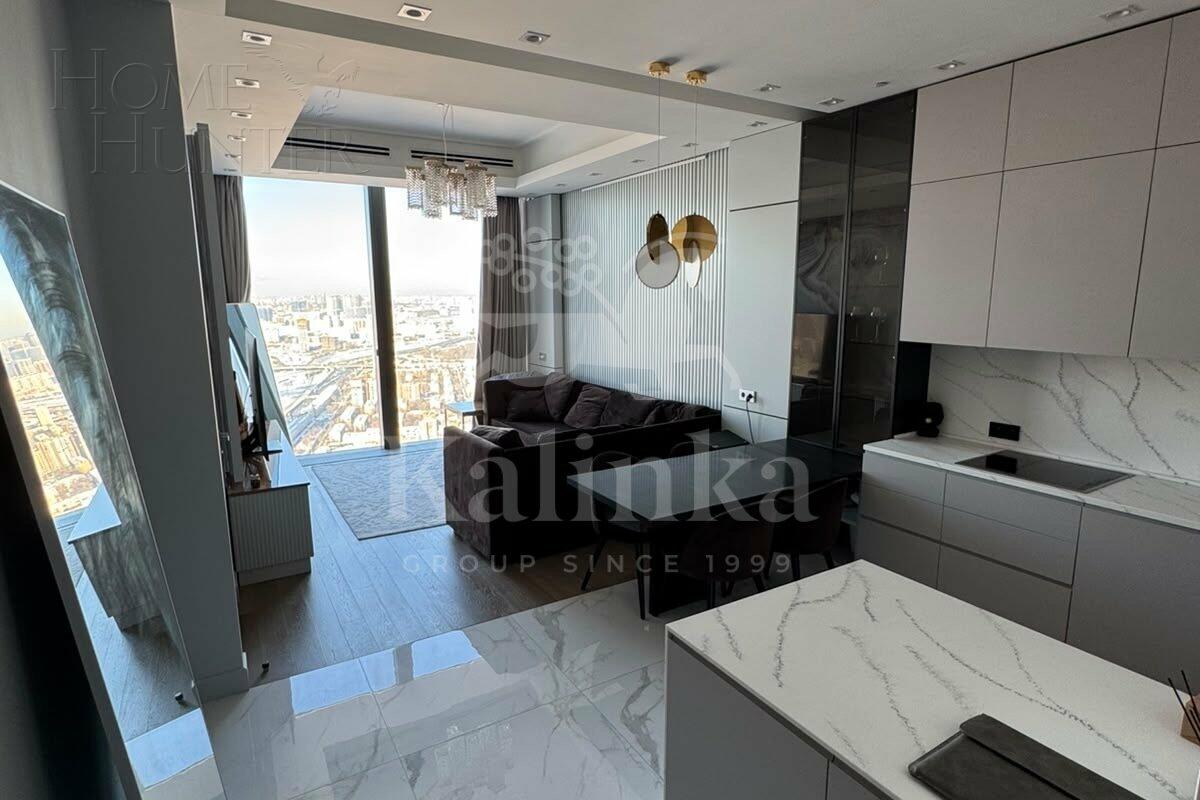 2-КОМН. АПАРТАМЕНТЫ С ОТДЕЛКОЙ 58.5 М² НА 48 ЭТАЖЕ