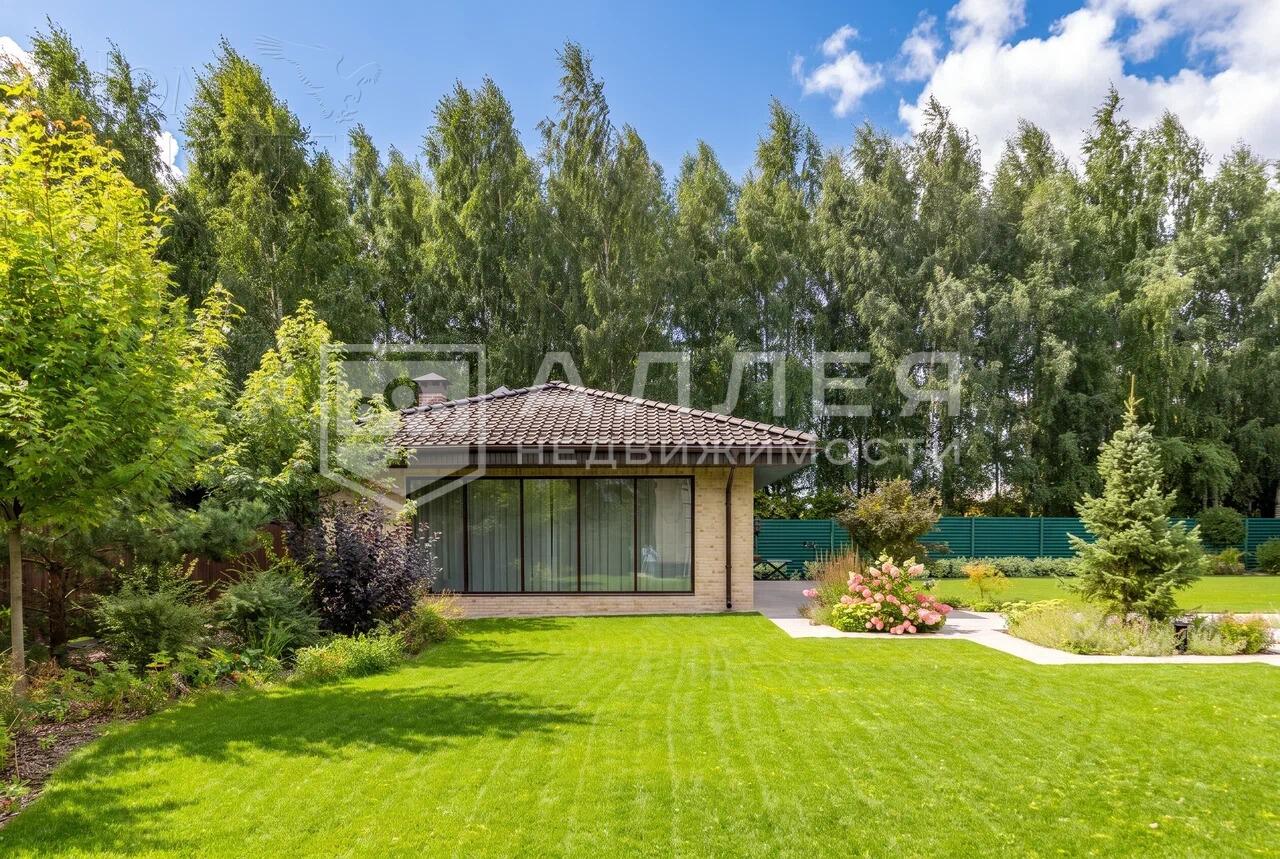 2-этажный коттедж 678 м² без отделки