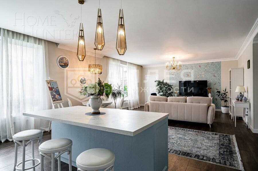 2-этажный коттедж 250 м² с отделкой
