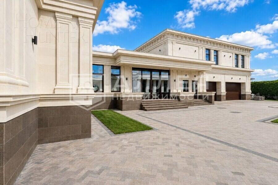 2-этажный коттедж 953 м² без отделки