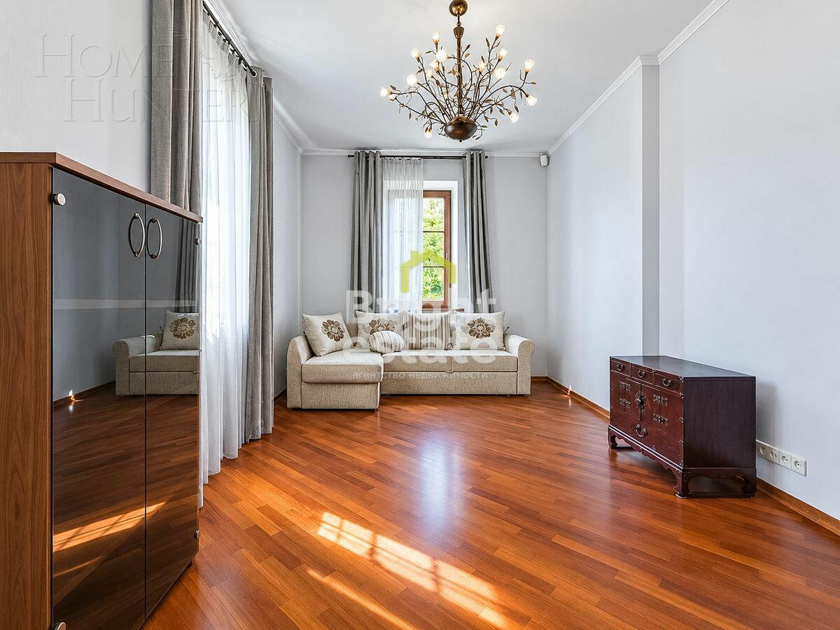 2-этажный коттедж 700 м² с отделкой