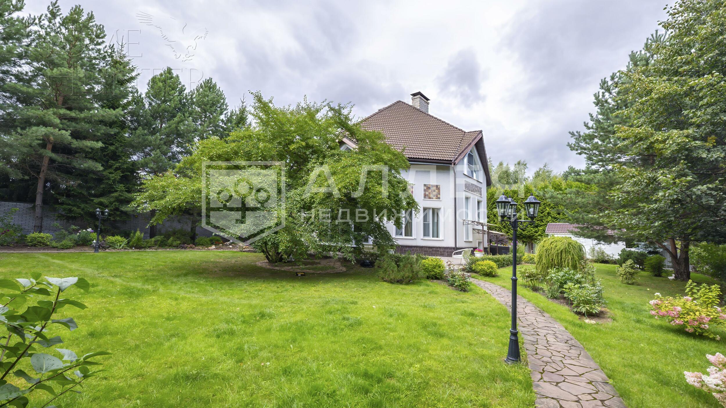 2-этажный коттедж 330 м² с отделкой