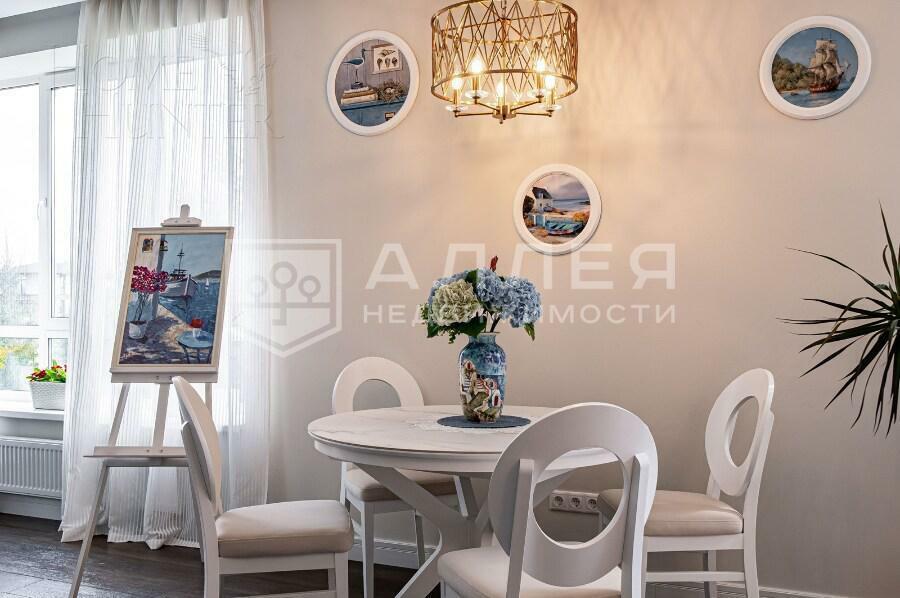 2-этажный коттедж 250 м² с отделкой