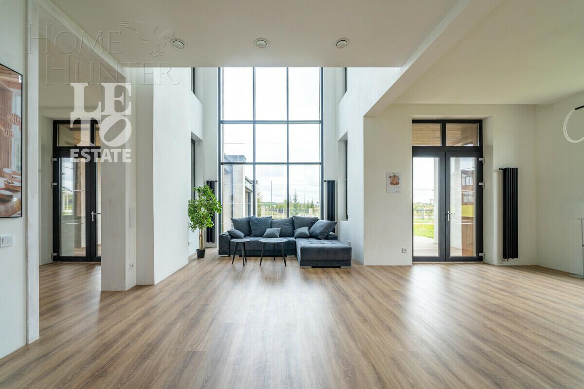 2-этажный коттедж 300 м² с отделкой