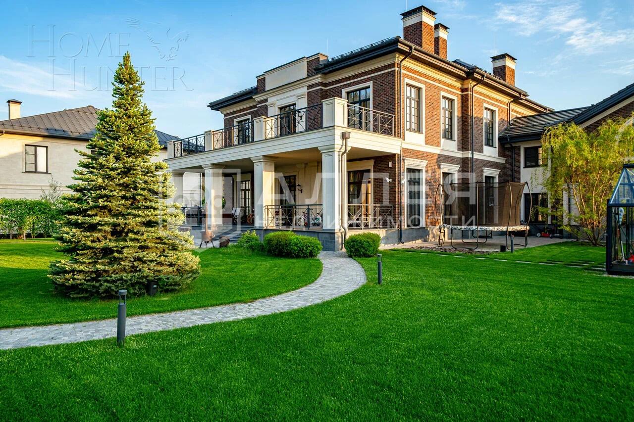 2-этажный коттедж 606.5 м² с отделкой