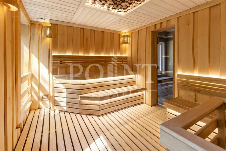 3-этажный коттедж 1 800 м² с отделкой