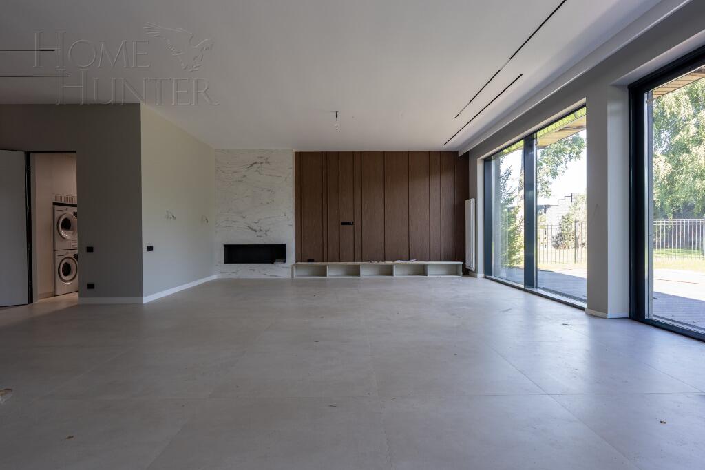2-этажный коттедж 650 м² без отделки
