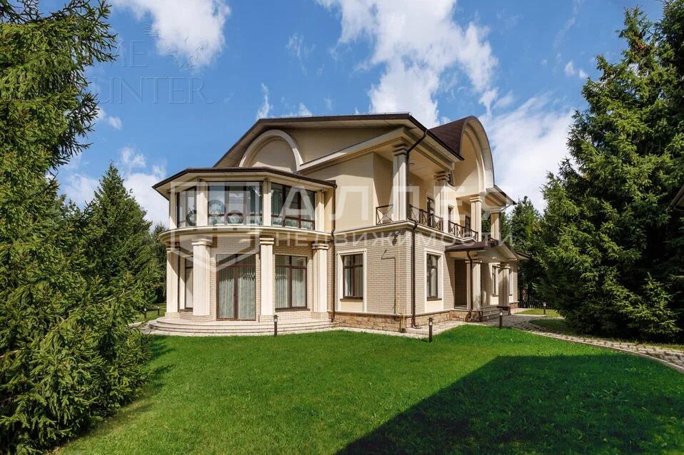 2-этажный коттедж 370 м² с отделкой