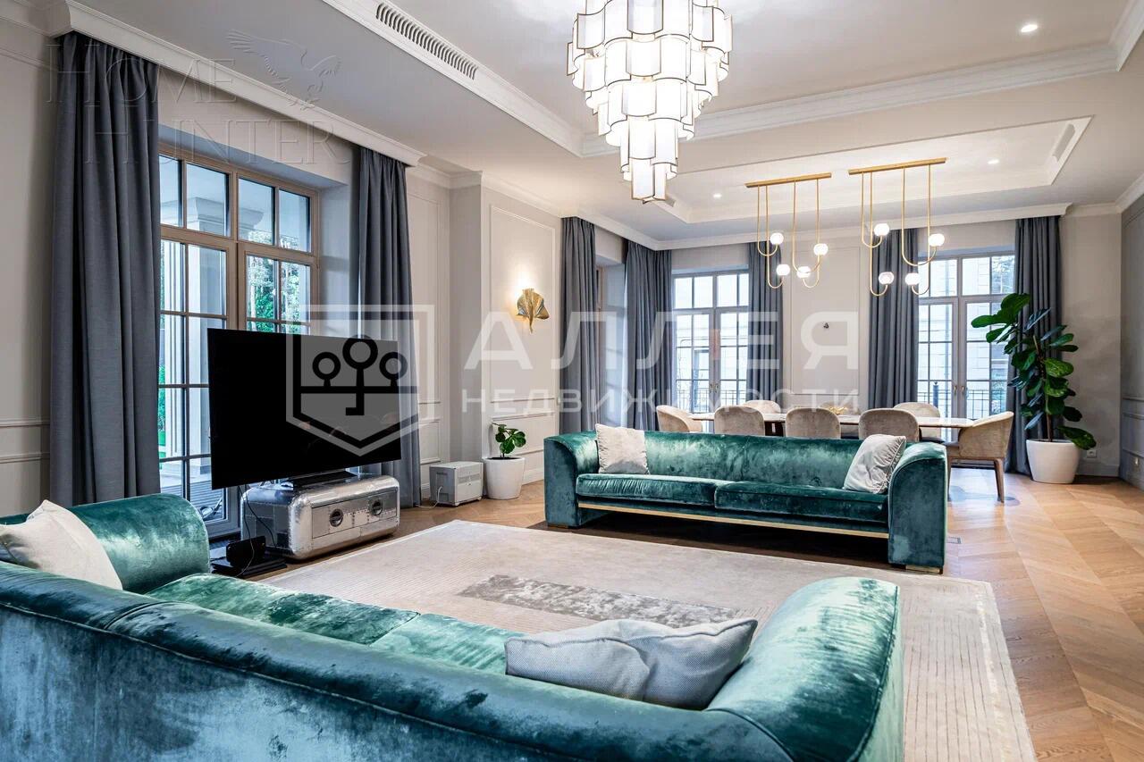 2-этажный коттедж 606.5 м² с отделкой