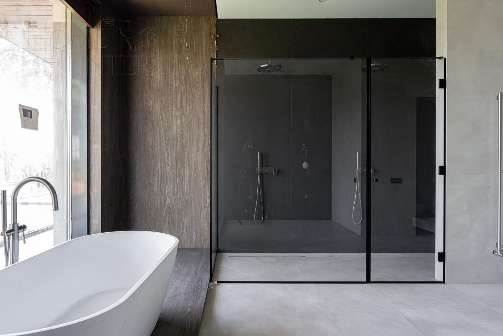 2-этажный коттедж 650 м² без отделки