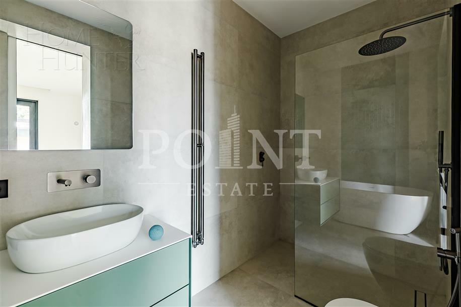 КОТТЕДЖ 368.6 м² с отделкой