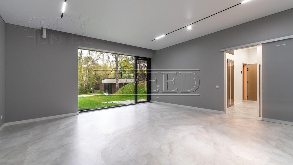 2-этажный коттедж 650 м² с отделкой
