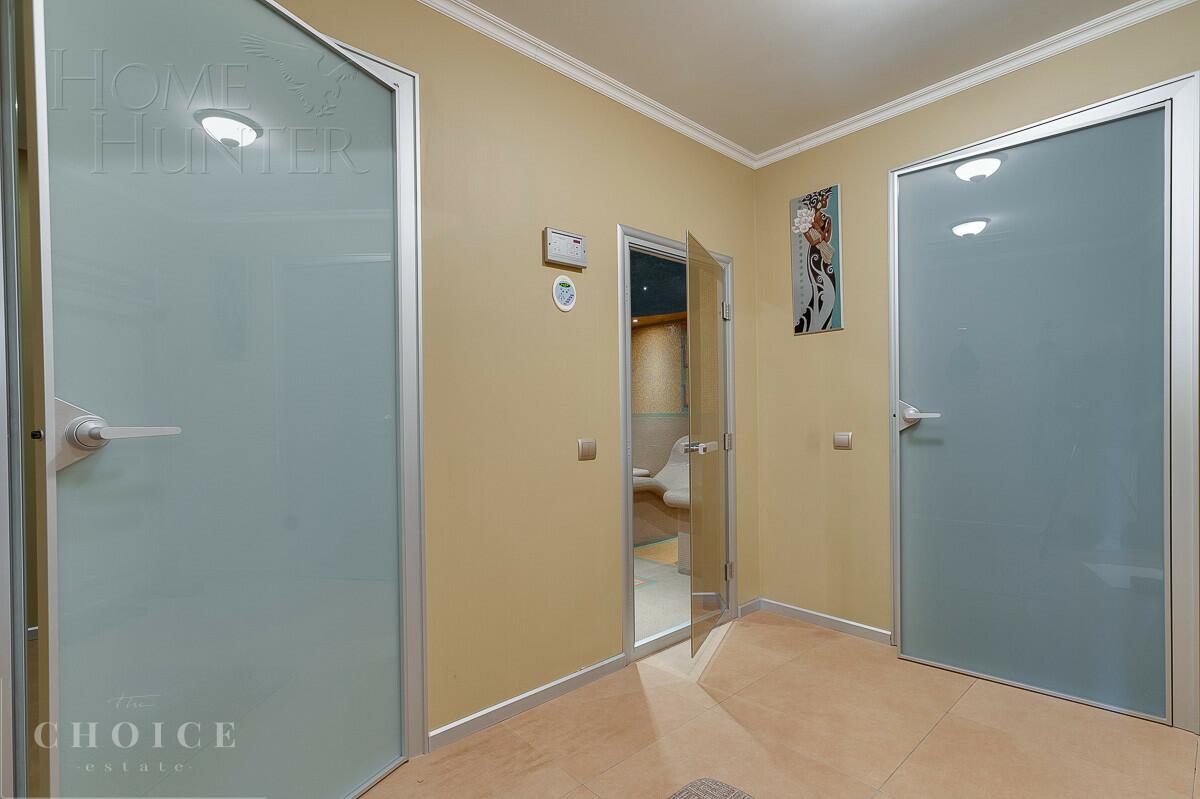4-этажный коттедж 1 200 м² с отделкой