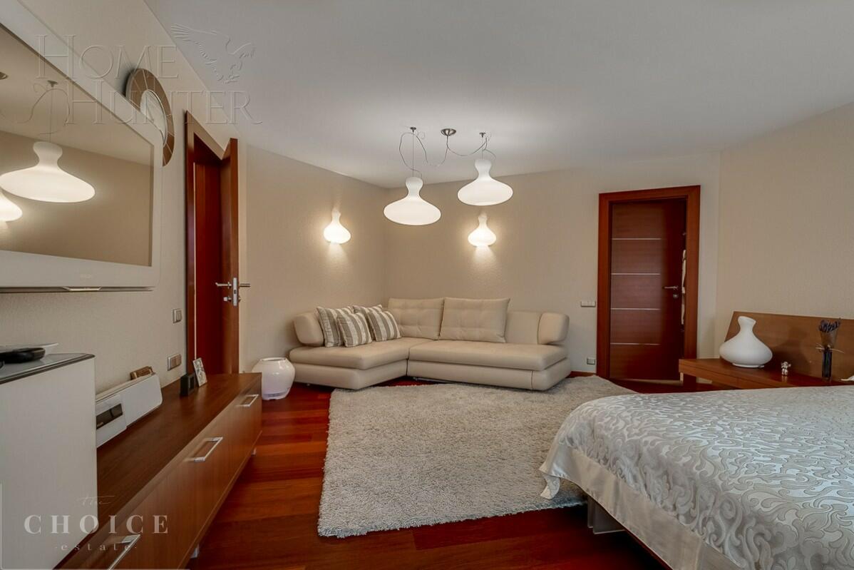 4-этажный коттедж 540 м² с отделкой